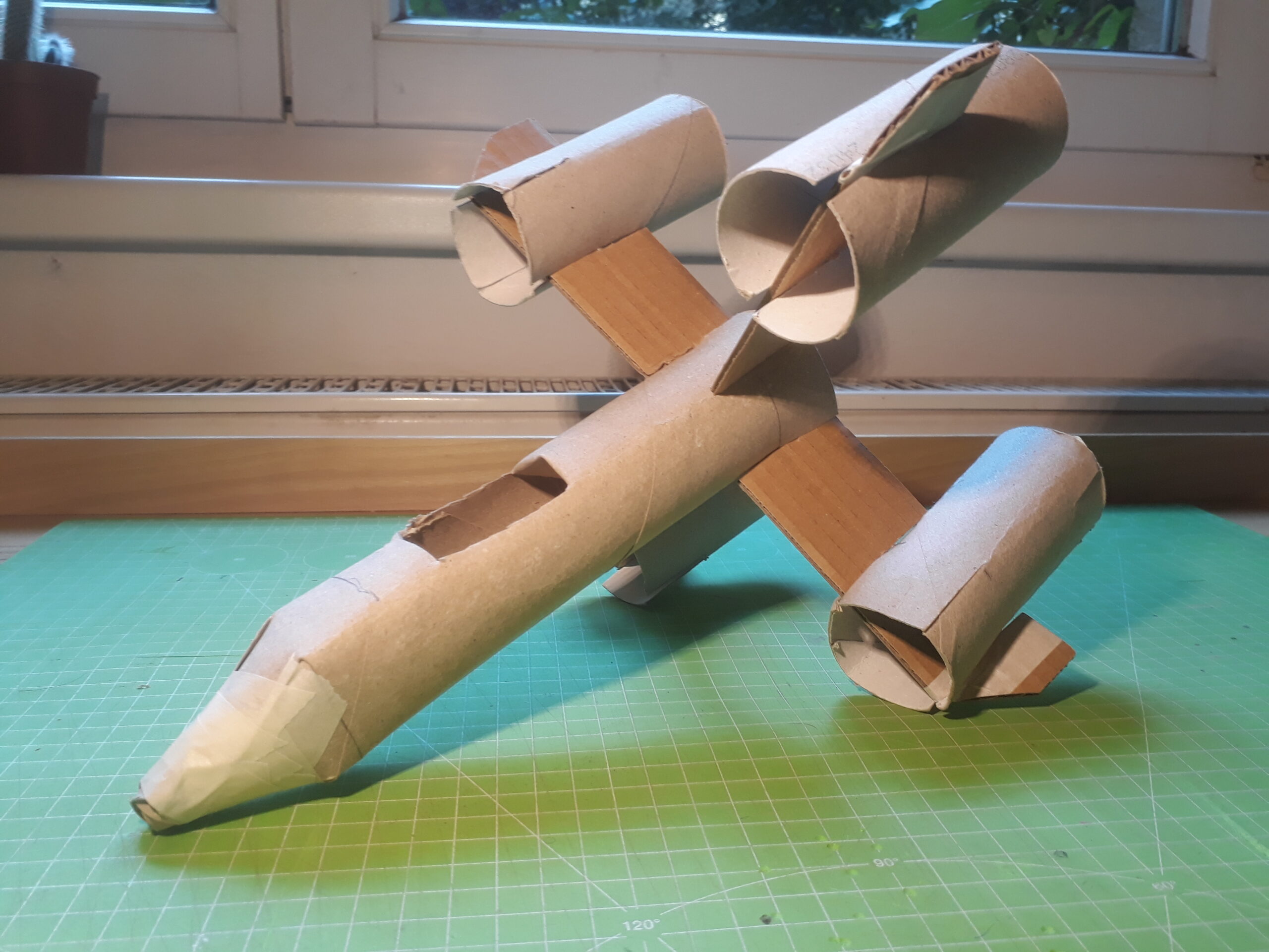 Küchenrolle Rakete